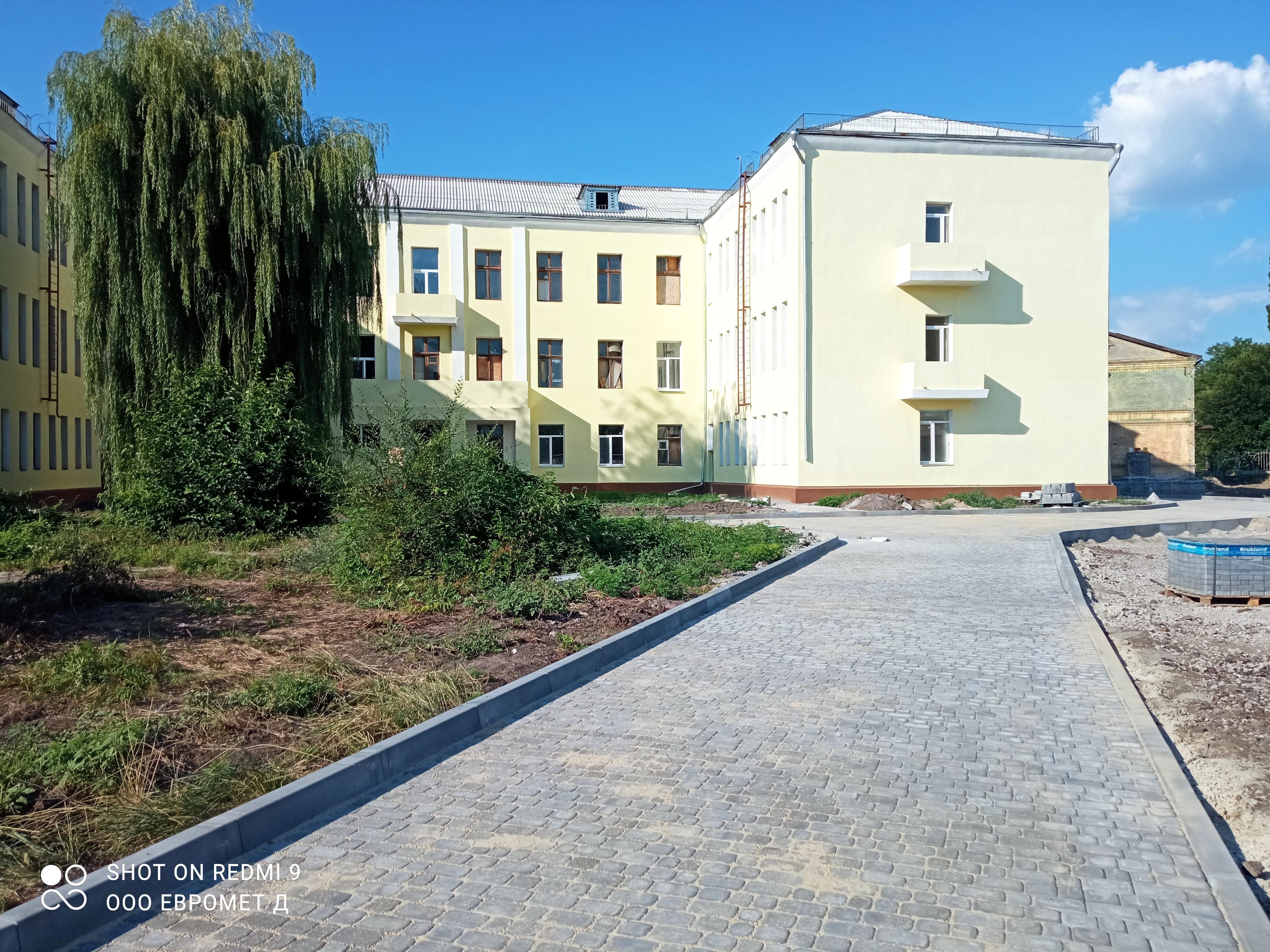 Однокомнатную квартиру в Днепре левый берег дешево.