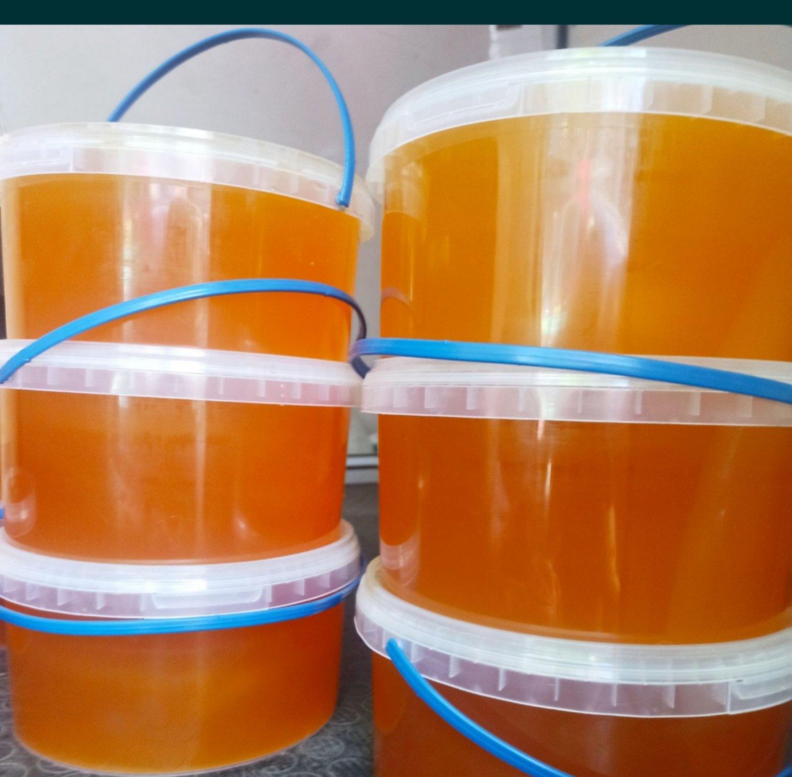 Мед з власної пасіки 