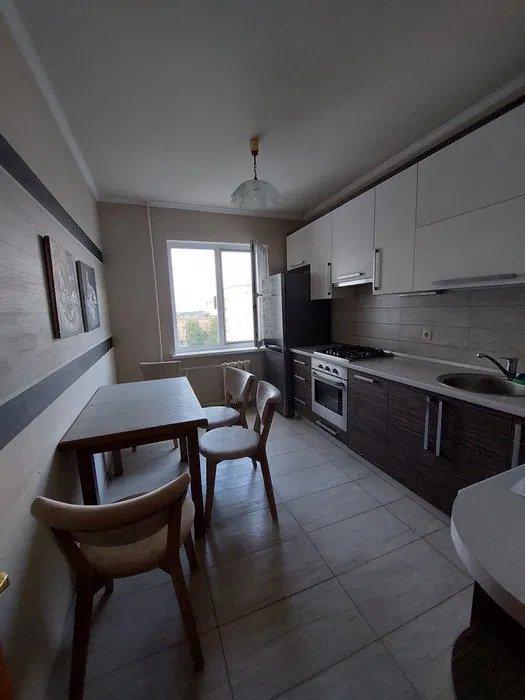 3 кімнатна квартира Курсова центр