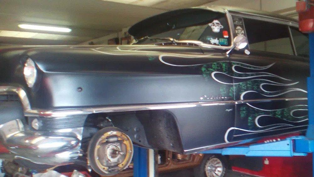 Ремонт авто ходова, заміна мастила,фільтра та не великі ремонти.